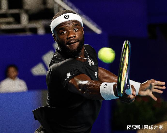 乐鱼体育-张帅决胜盘力竭无缘决赛,球迷支招梅总等快跑,小紫薇偷拿冠军