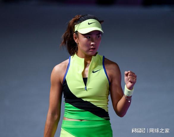 乐鱼体育-张帅决胜盘力竭无缘决赛,球迷支招梅总等快跑,小紫薇偷拿冠军