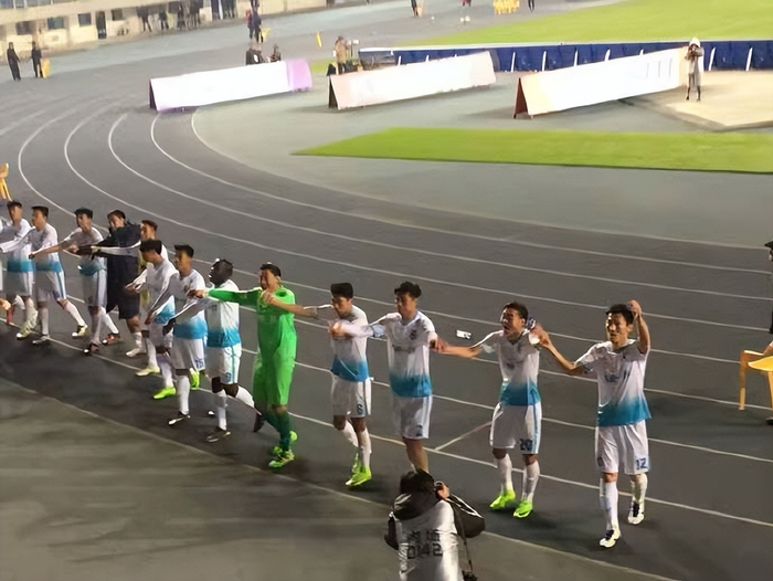 大连足球史上今天：2017年穆谢奎双响，一方2-0北京北控，附评分|大连一方|客场|射门|中甲|中甲联赛_新浪新闻