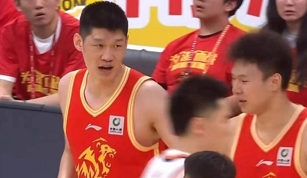 乐鱼体育-绝妙调整！广厦101-93击败上海挽回颜面，王博“弃2人”是关键