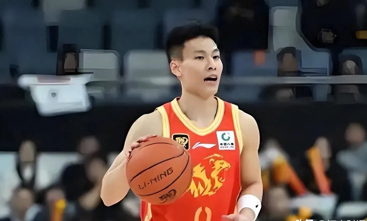 乐鱼体育-绝妙调整！广厦101-93击败上海挽回颜面，王博“弃2人”是关键